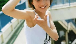 从世纪美少女到医院打人：广末凉子复出背后的心酸真相！